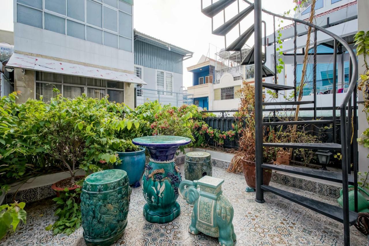 Mira Moon - Calmette Bed and Breakfast Ho Chi Minh-stad Buitenkant foto